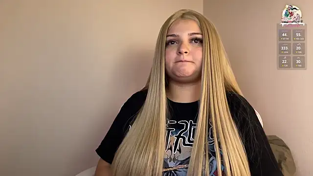 SweetPaige  online show from December 28, 10:34 pm