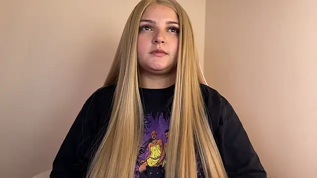 SweetPaige  online show from January 1, 8:47 pm