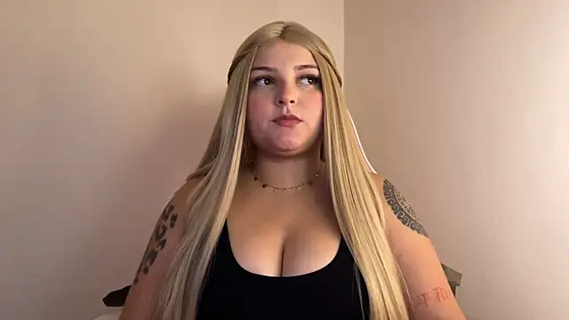SweetPaige  online show from January 4, 9:41 pm