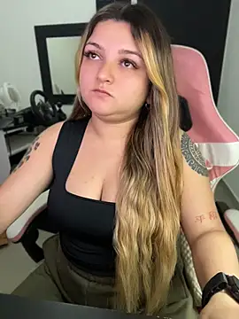 SweetPaige  online show from July 22, 11:18 pm