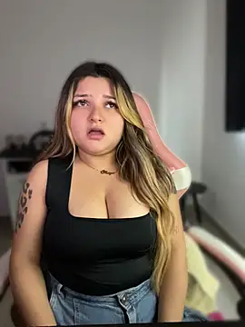 SweetPaige  online show from July 27, 11:50 am