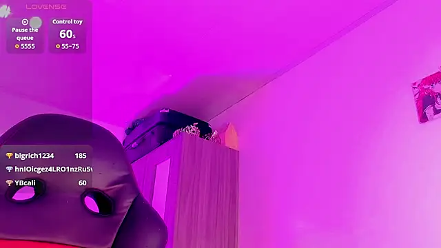 Snapshot of naomy__xx chatting on May 12, 3:14 am naomy xx online show from May 12, 3:14 am