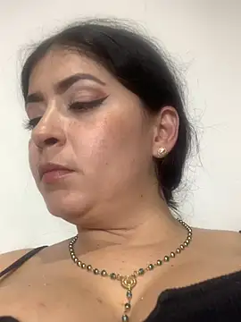 jamilaross online show from February 16, 4:53 am