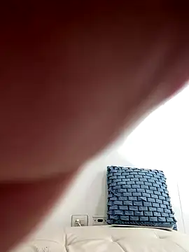 jamilaross online show from September 18, 8:55 pm