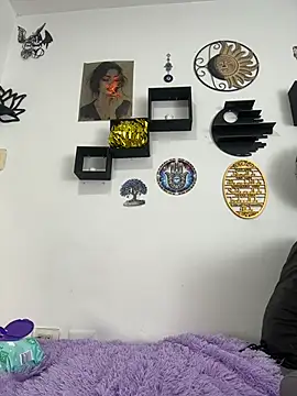 Snapshot of jamilaross chatting on July 9, 12:48 am jamilaross online show from July 9, 12:48 am