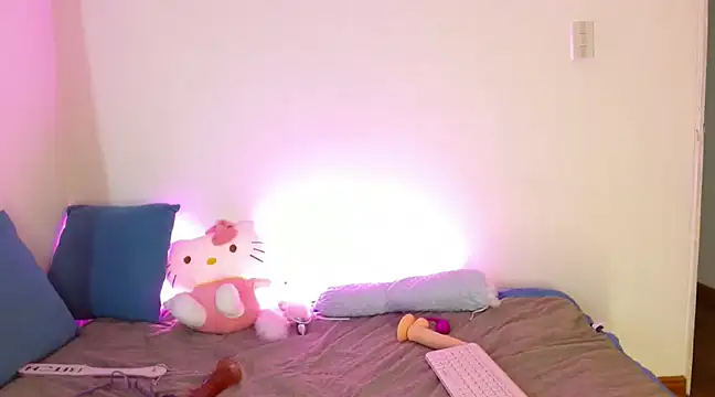 kittycatw online show from December 2, 7:38 pm