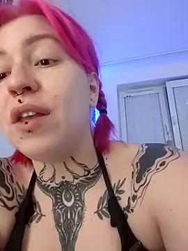 Snapshot of divine_eve chatting on January 26, 12:16 am divine eve online show from January 26, 12:16 am