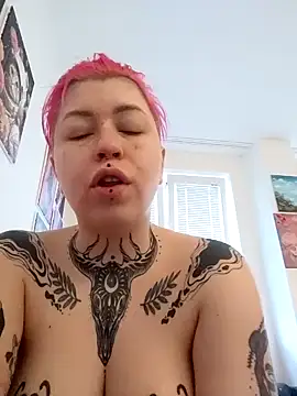 Snapshot of divine_eve chatting on February 1, 11:54 am divine eve online show from February 1, 11:54 am