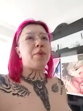Snapshot of divine_eve chatting on March 20, 12:22 pm divine eve online show from March 20, 12:22 pm