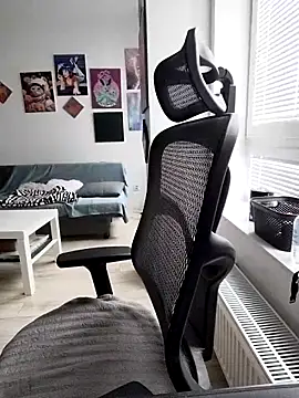 divine eve online show from March 26, 10:10 am