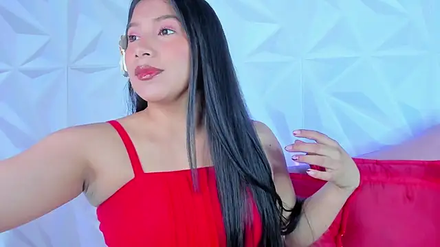 Snapshot of LinnaGardenia chatting on December 27, 2:01 pm LinnaGardenia online show from December 27, 2:01 pm