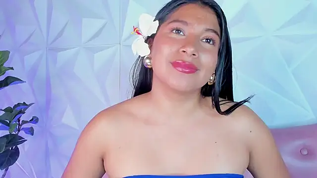 Snapshot of LinnaGardenia chatting on January 24, 11:56 pm LinnaGardenia online show from January 24, 11:56 pm