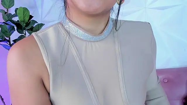 Snapshot of LinnaGardenia chatting on January 28, 1:49 pm LinnaGardenia online show from January 28, 1:49 pm