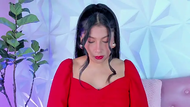 Snapshot of LinnaGardenia chatting on February 1, 2:02 pm LinnaGardenia online show from February 1, 2:02 pm