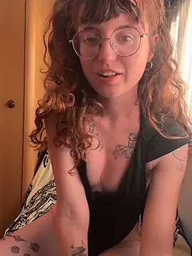  foxygirl  online show from June 15, 6:21 pm