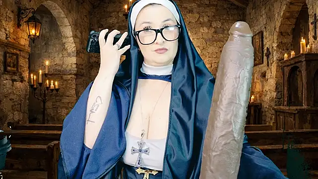 helenas fantasy online show from March 27, 1:44 am