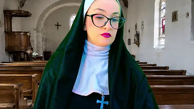 helenas fantasy online show from June 28, 2:17 am