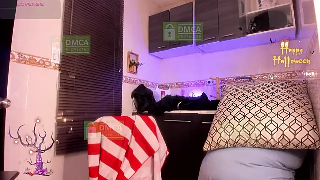 Jhonny-Blake online show from October 14, 9:04 pm