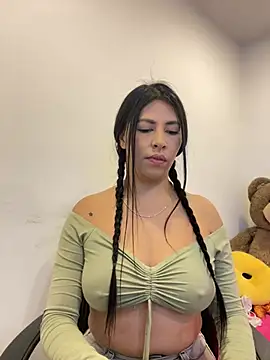 Snapshot of Alanna_atm_ chatting on June 16, 12:52 pm Alanna atm online show from June 16, 12:52 pm
