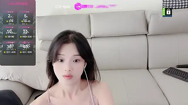  YouY  online show from December 4, 11:57 pm