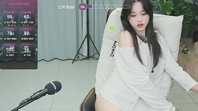  YouY  online show from February 7, 3:19 pm