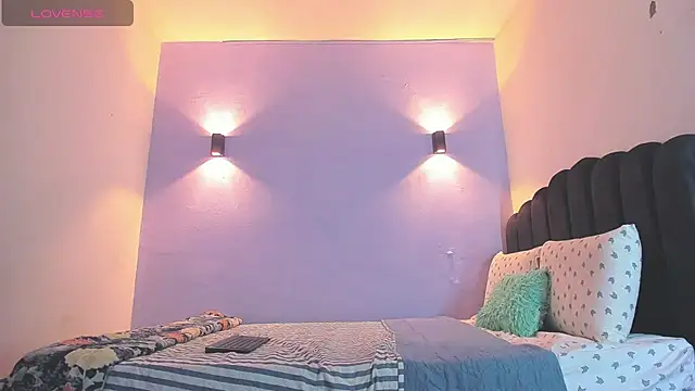 Sofia Clauss  online show from March 6, 4:19 am