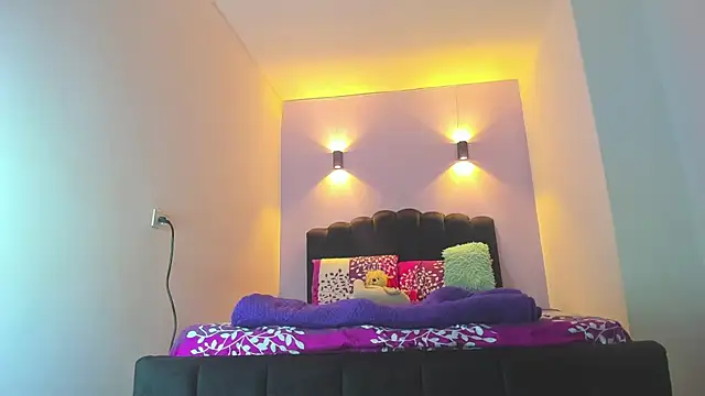 Sofia Clauss  online show from September 20, 4:24 am