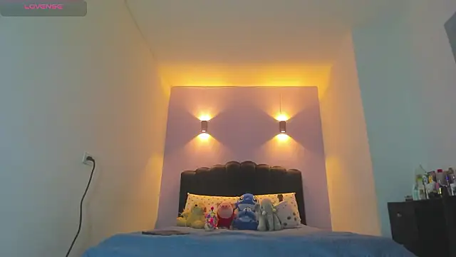 Snapshot of Sofia_Clauss_ chatting on March 14, 4:07 am Sofia Clauss online show from March 14, 4:07 am