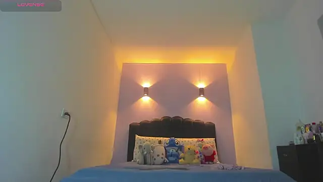 Snapshot of Sofia_Clauss_ chatting on March 15, 4:18 am Sofia Clauss online show from March 15, 4:18 am