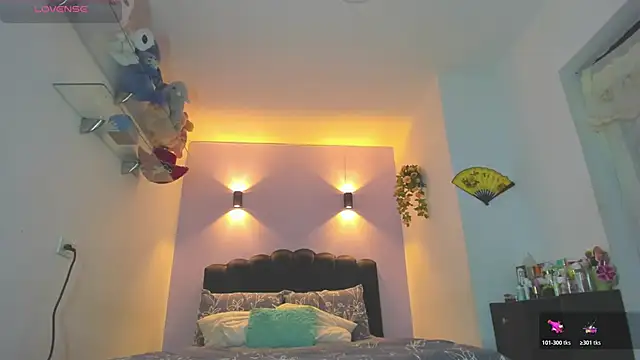 Snapshot of Sofia_Clauss_ chatting on May 27, 4:31 am Sofia Clauss online show from May 27, 4:31 am