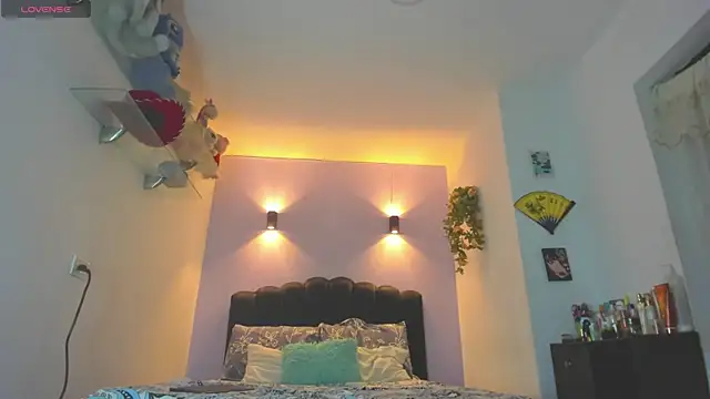 Snapshot of Sofia_Clauss_ chatting on June 20, 5:32 am Sofia Clauss online show from June 20, 5:32 am
