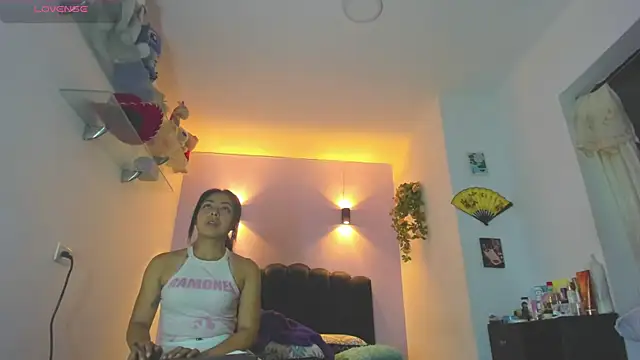 Snapshot of Sofia_Clauss_ chatting on July 4, 5:13 am Sofia Clauss online show from July 4, 5:13 am