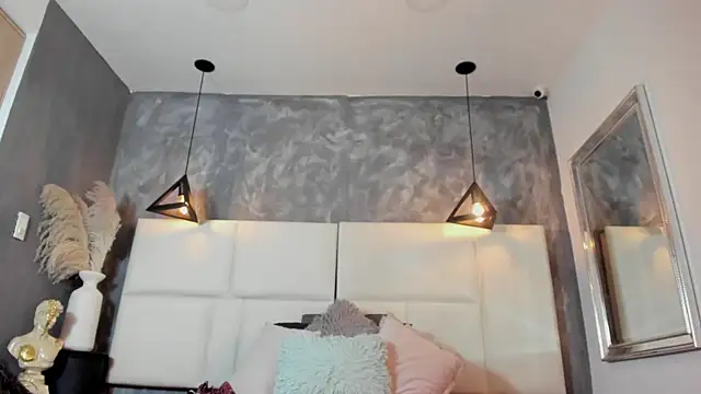 Snapshot of Sofia_Clauss_ chatting on July 17, 4:19 am Sofia Clauss online show from July 17, 4:19 am