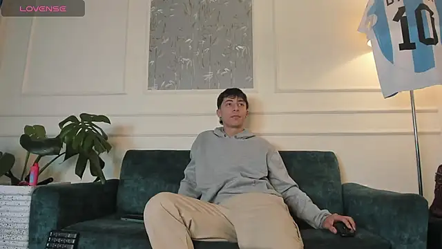 AlessandroDybala online show from March 8, 3:13 pm