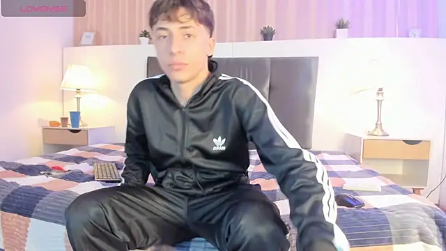 AlessandroDybala online show from March 10, 3:41 pm