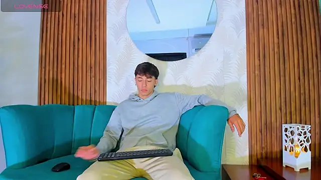 AlessandroDybala online show from October 12, 12:37 pm