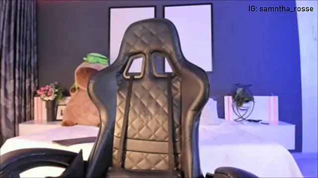 Leyli Doll online show from October 2, 8:38 pm