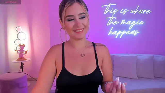 AnnaBrooks1 online show from January 20, 7:46 pm