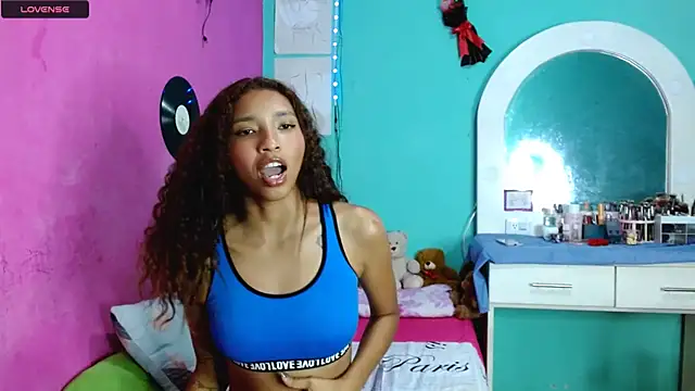 sensitive brunette online show from November 21, 2:10 am