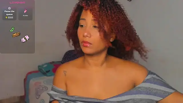 Snapshot of zandra_kiman chatting on December 16, 9:09 pm zandra kiman online show from December 16, 9:09 pm