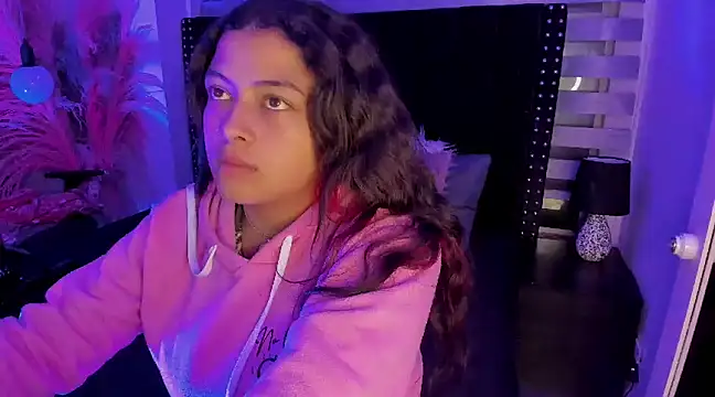 Sofiia-Rubb online show from February 4, 3:44 am