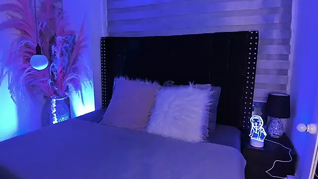 Sofiia-Rubb online show from February 17, 4:20 am