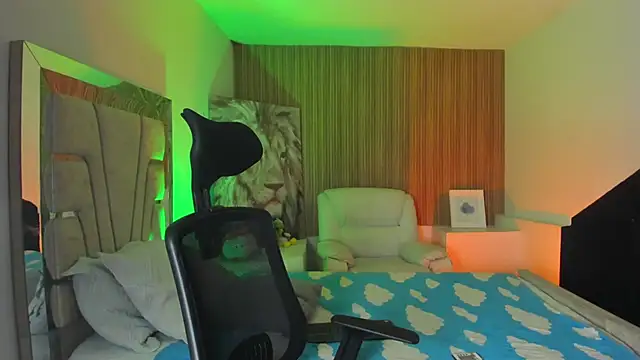 Snapshot of JasperCooper_ chatting on October 31, 2:18 pm JasperCooper  online show from October 31, 2:18 pm