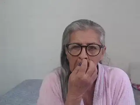 Snapshot of candy_mature_ chatting on January 15, 4:54 pm candy mature online show from January 15, 4:54 pm