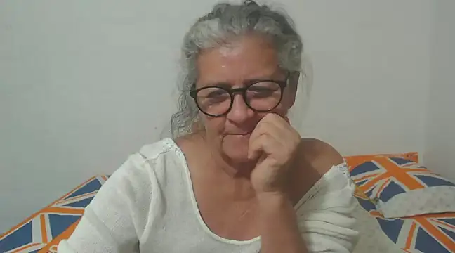 Snapshot of candy_mature_ chatting on February 20, 1:25 am candy mature online show from February 20, 1:25 am