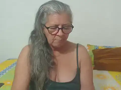 Snapshot of candy_mature_ chatting on March 9, 9:14 pm candy mature online show from March 9, 9:14 pm