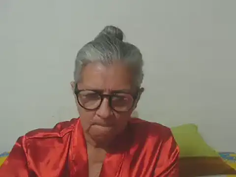 Snapshot of candy_mature_ chatting on March 19, 10:20 pm candy mature online show from March 19, 10:20 pm