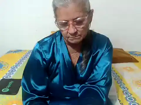 Snapshot of candy_mature_ chatting on March 21, 2:07 am candy mature online show from March 21, 2:07 am