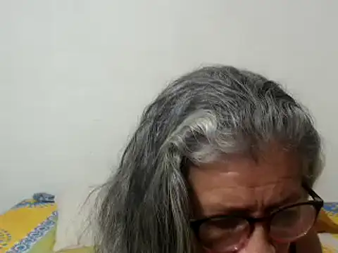 Snapshot of candy_mature_ chatting on March 22, 1:11 am candy mature online show from March 22, 1:11 am