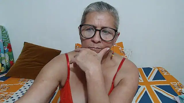 candy mature  online show from March 18, 12:03 am